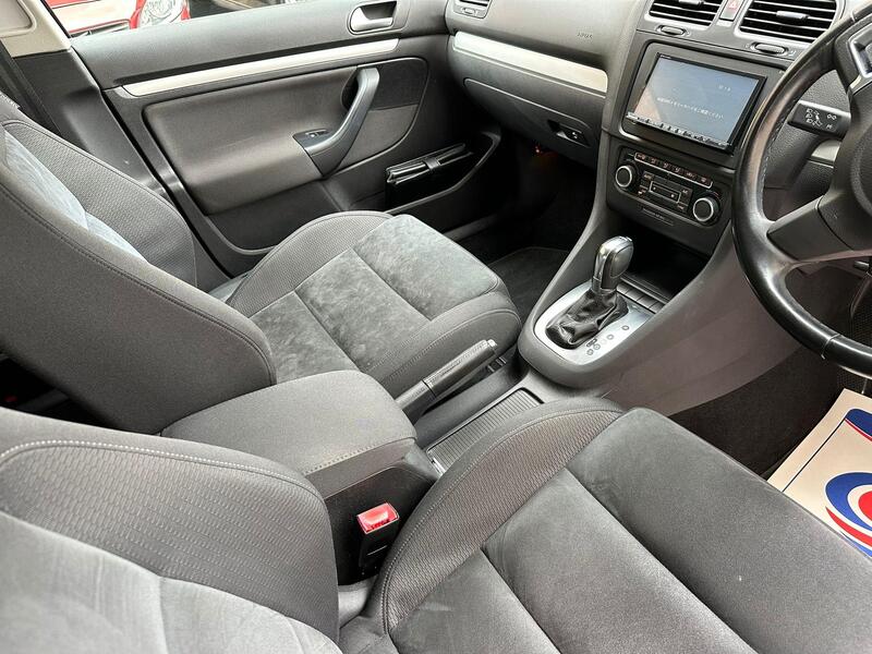 Volkswagen Golf view 13
