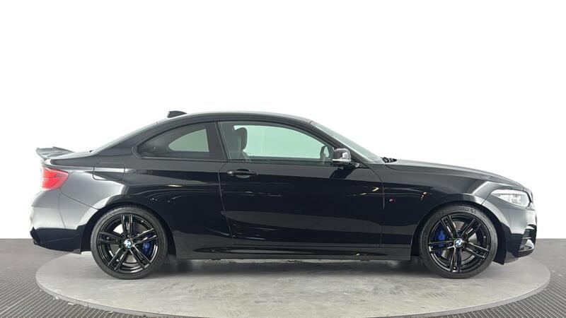 BMW 2 Series view 3
