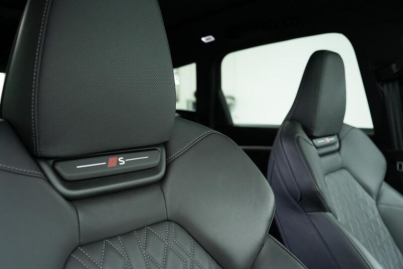 Audi Audi SQ6 e-tron view 6