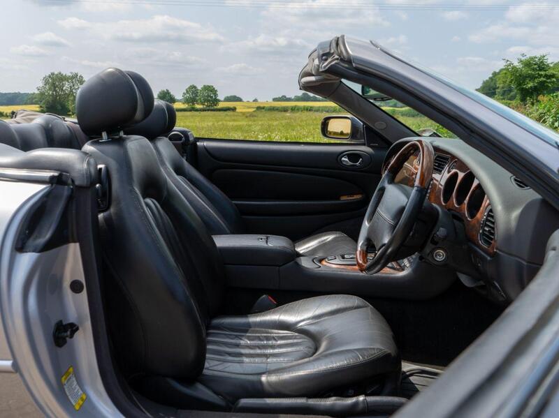 Jaguar XK8 view 5