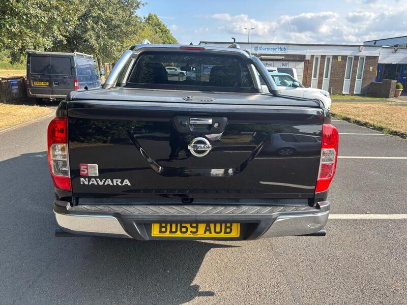 Nissan Navara view 6