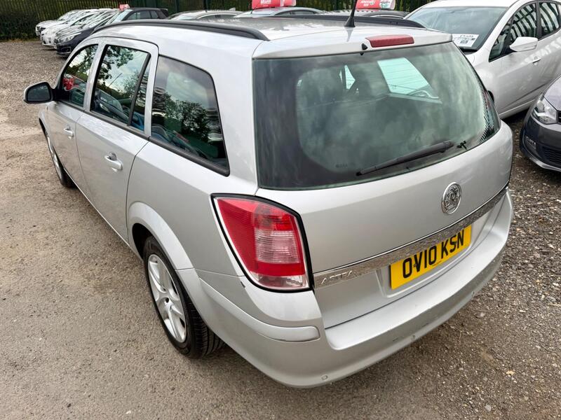 Vauxhall Astra view 5