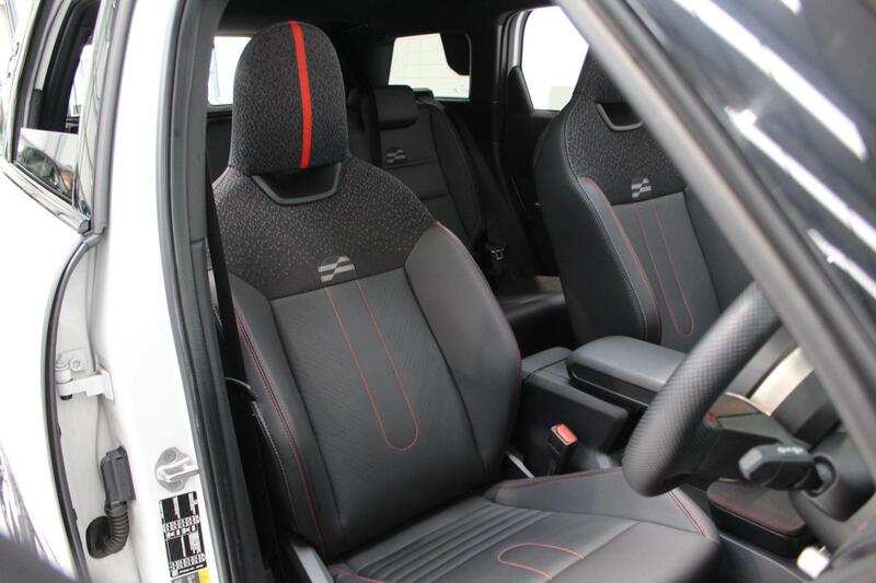 2024 MINI Electric Countryman in White — image 17 of 90
