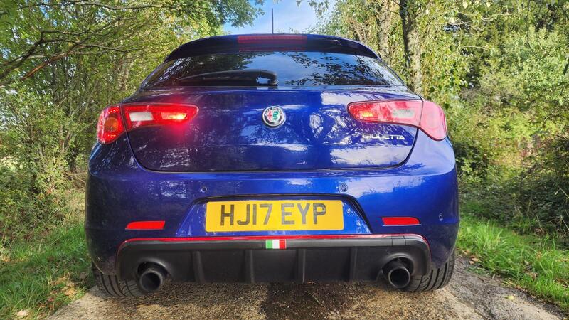 2017 Alfa Romeo Giulietta — photo 11