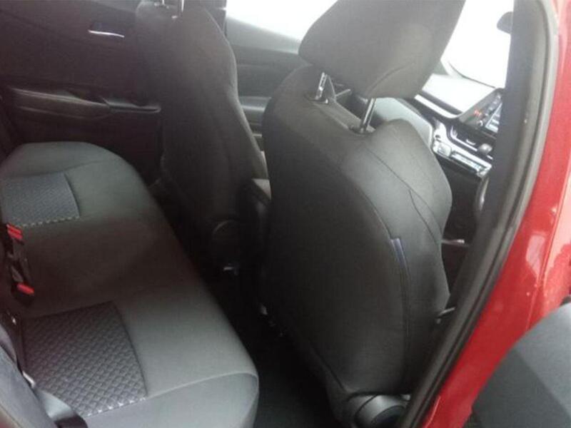 Toyota C-HR view 5