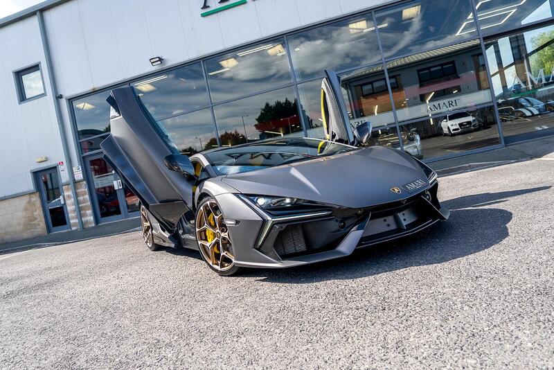 Lamborghini Revuelto view 7