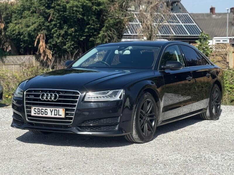 Audi A8 view 5