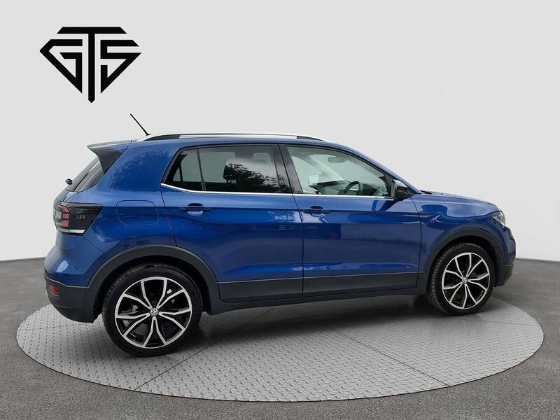 Volkswagen T Cross view 2