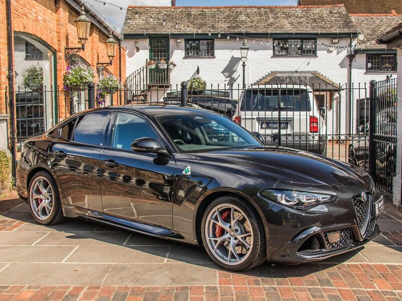 Alfa Romeo Giulia view 4