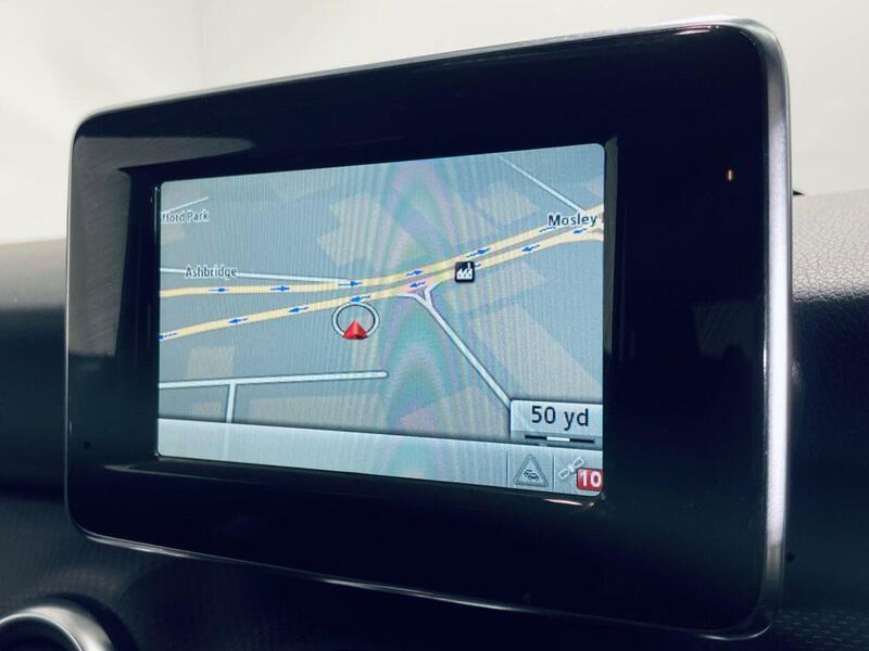 Mercedes-Benz A view 2
