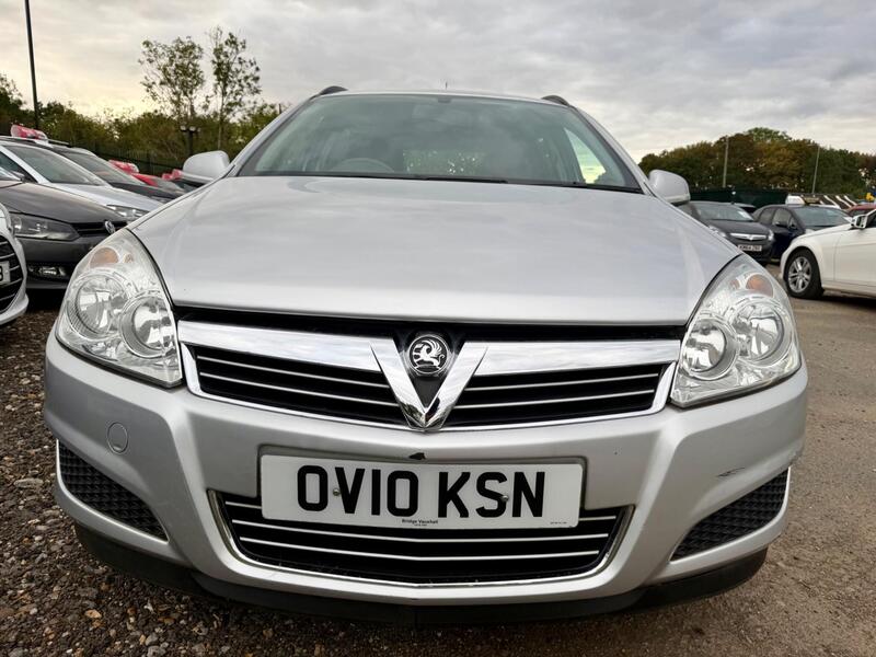 Vauxhall Astra view 7