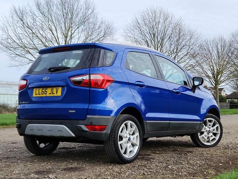 Ford Ecosport view 3
