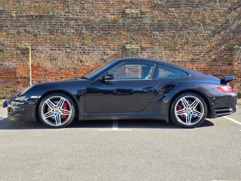 Porsche 911 view 2