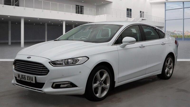 Ford Mondeo view 4