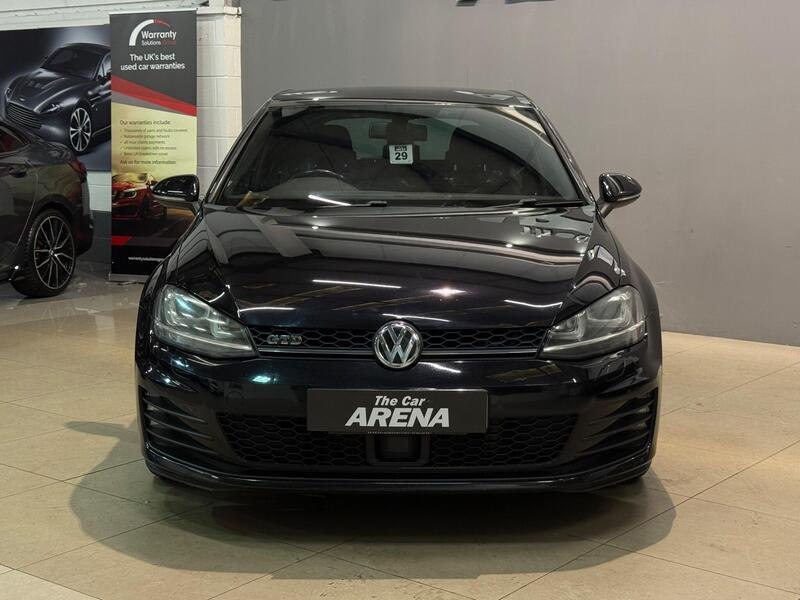 Volkswagen Golf view 4