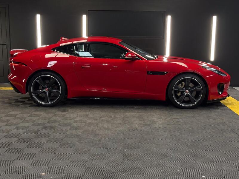 Jaguar F-Type view 6