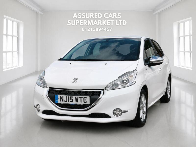 Peugeot 208 view 4