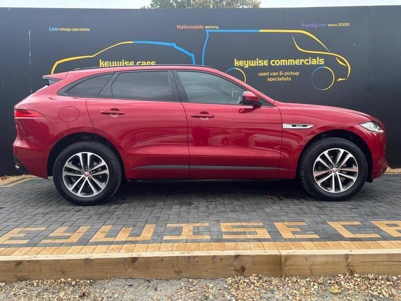 Jaguar F-Pace view 6
