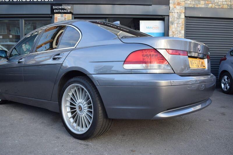 BMW 7 Series view 5