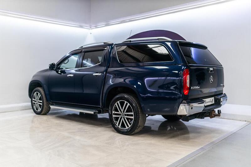 Mercedes-Benz X Class view 4