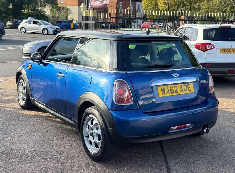 Mini Cooper view 7