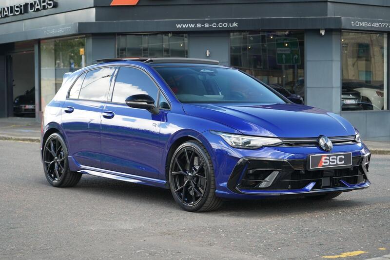 Volkswagen Golf view 4