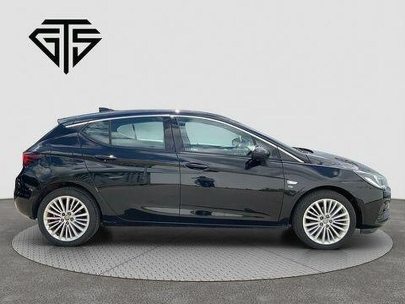 Vauxhall Astra view 2
