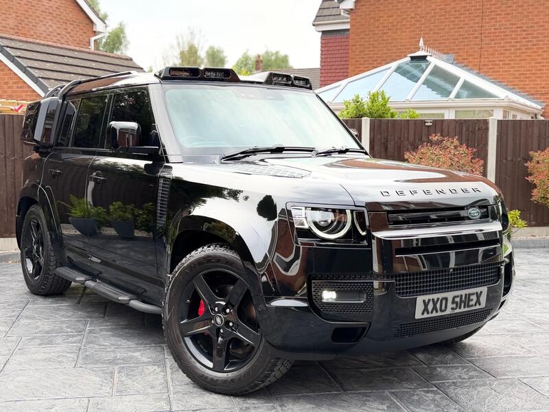 Land Rover Defender view 7