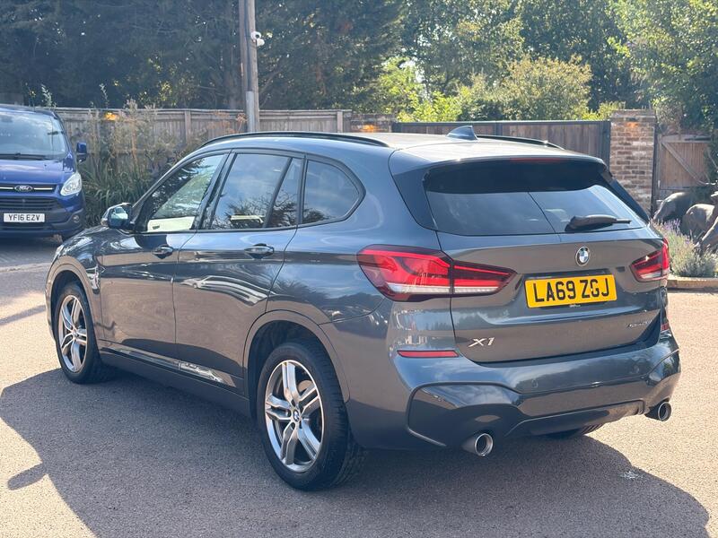 BMW X1 view 6