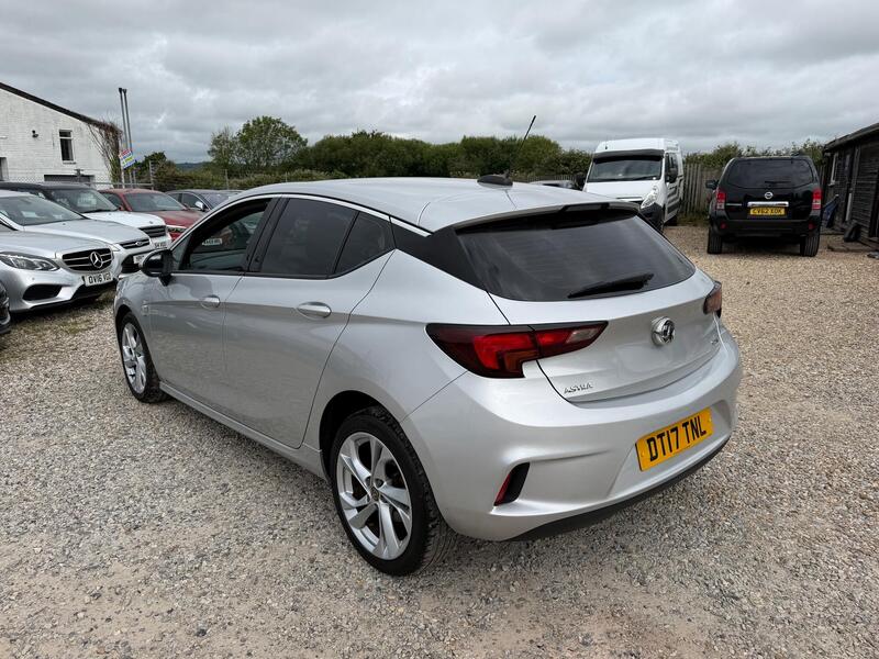 Vauxhall Astra view 6