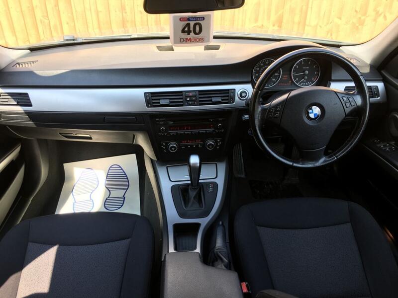 BMW 3 Series view 4