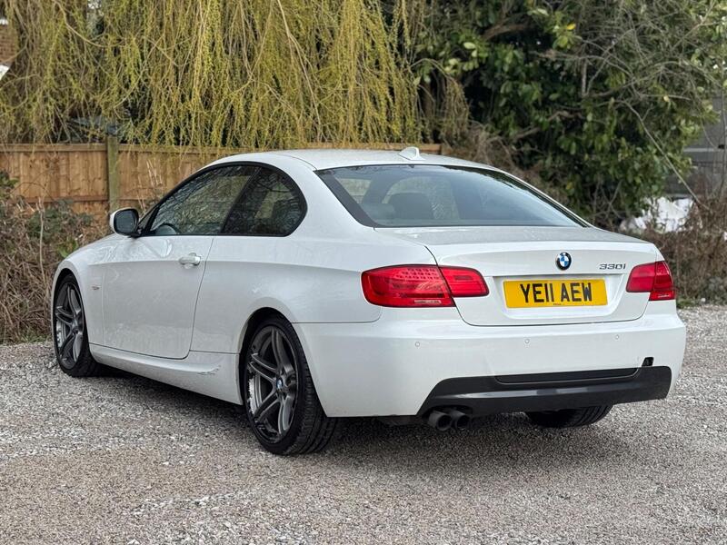 BMW 3 Series view 6