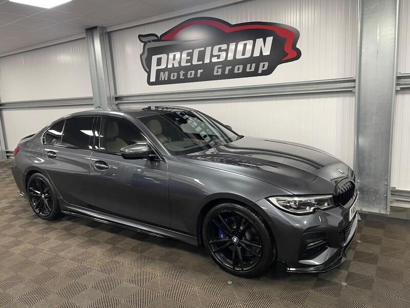 BMW 3 Series view 4