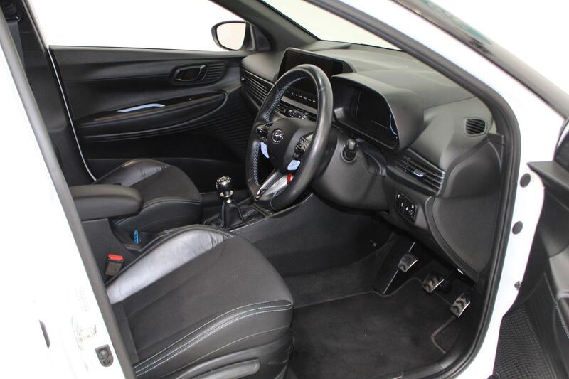 2023 Hyundai i20 in White — image 44 of 94