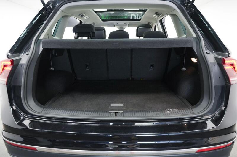 Volkswagen Tiguan view 6
