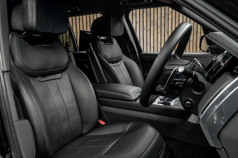 Land Rover Range Rover view 2