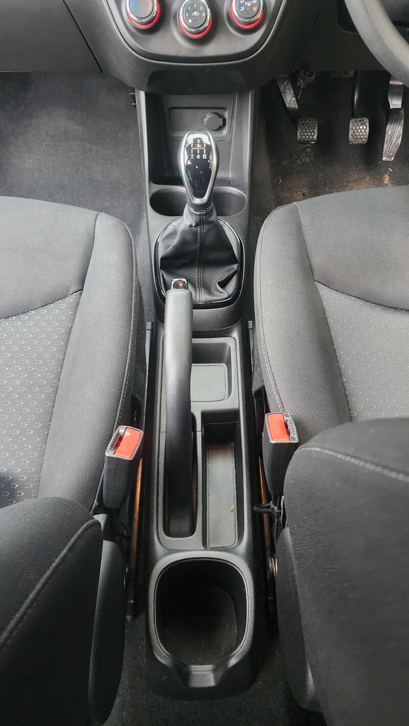 2015 Vauxhall Viva — photo 24
