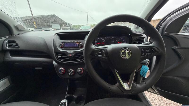 2017 Vauxhall Viva — photo 10