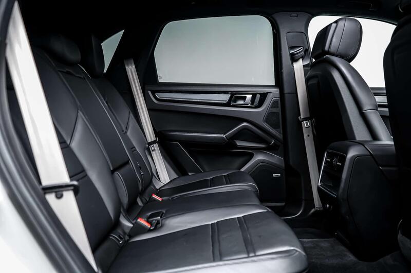 Porsche Cayenne view 7