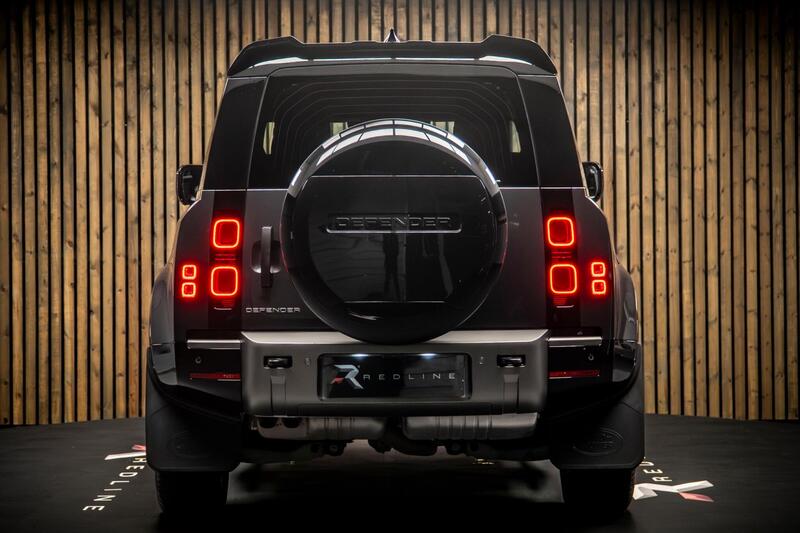 Land Rover Defender 90 view 6