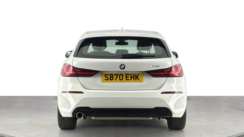 BMW 1 Series view 5