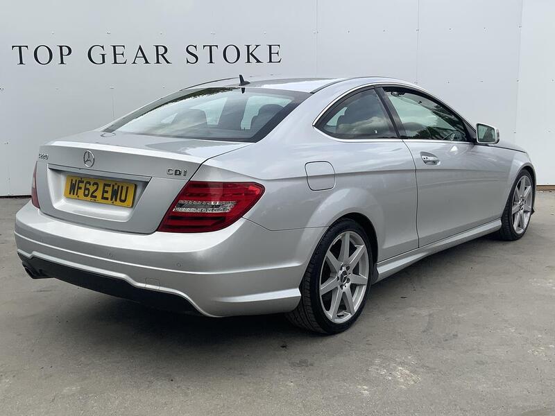 Mercedes-Benz C Class view 3
