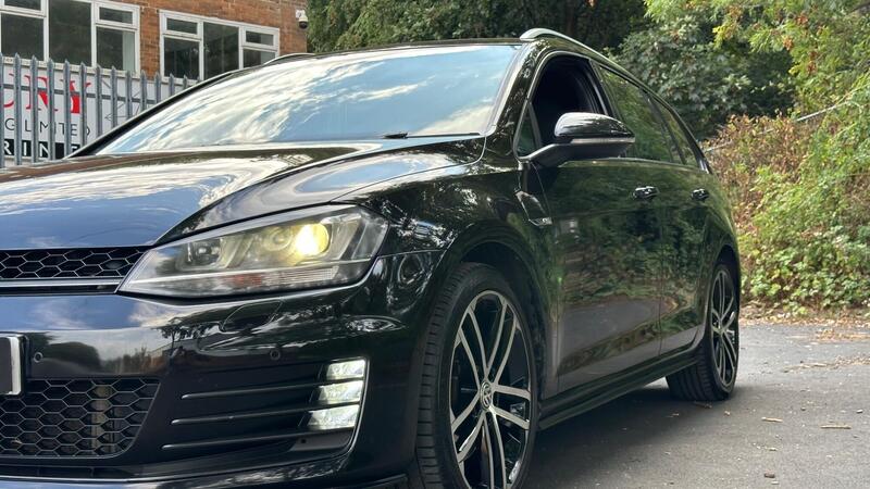Volkswagen Golf view 7
