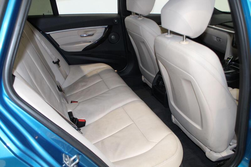 2016 BMW 3 Series in Blue — image 36 of 69