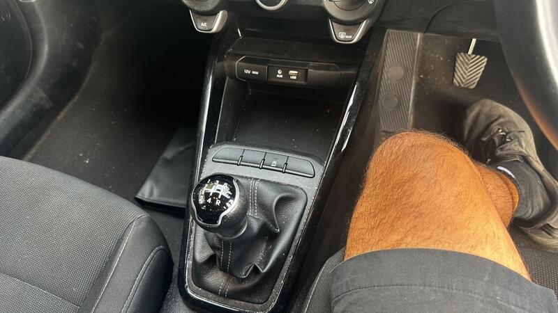 2017 Kia Rio — photo 8