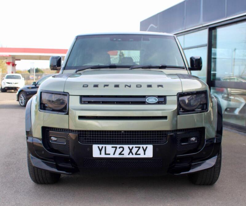 Land Rover Defender view 7