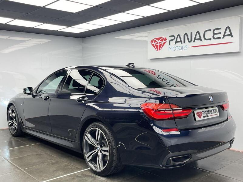 BMW 7 Series view 34