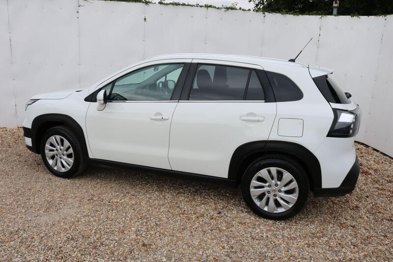 Suzuki S-Cross view 4