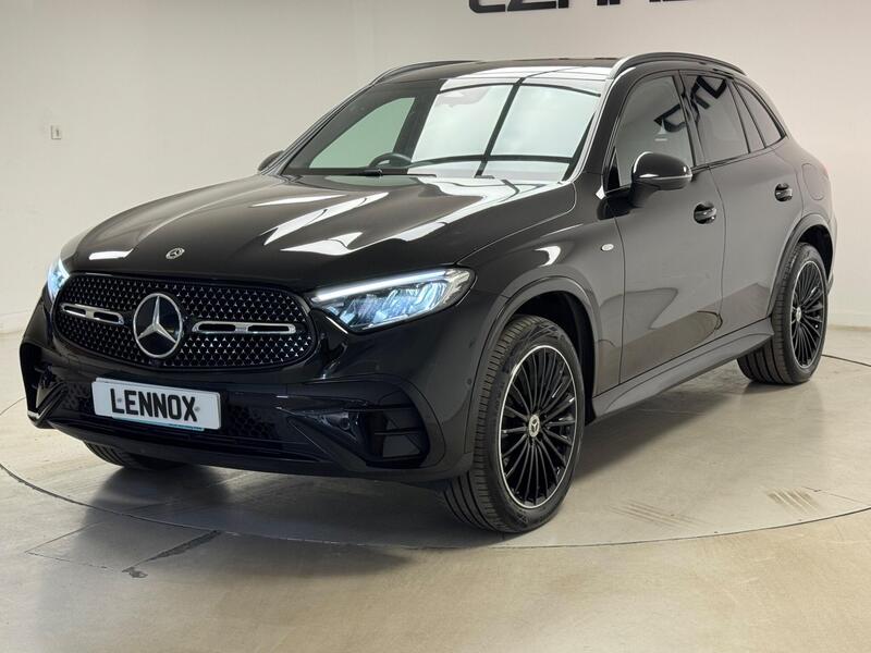 Mercedes-Benz GLC view 3