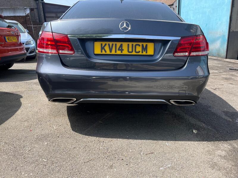 Mercedes-Benz E Class view 5